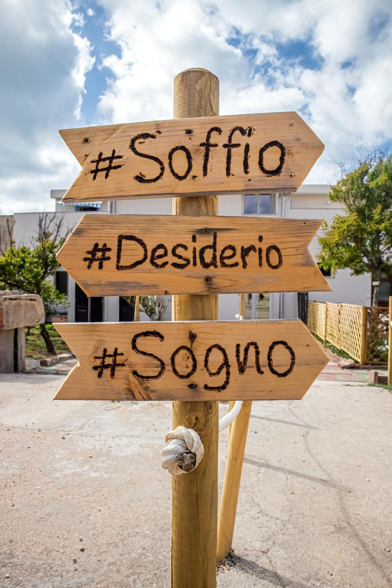 Отель Il Soffione Кастельсардо Экстерьер фото